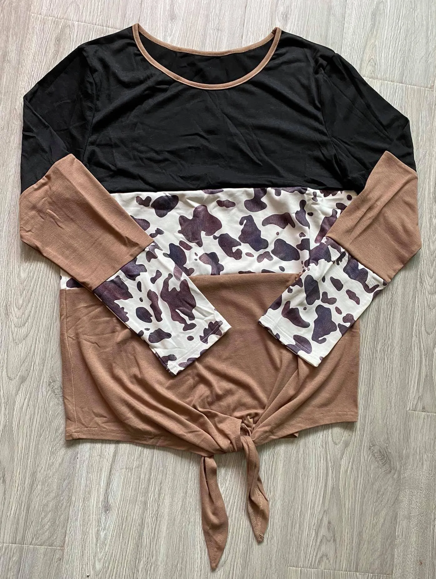 Color Block Cow Knot Top