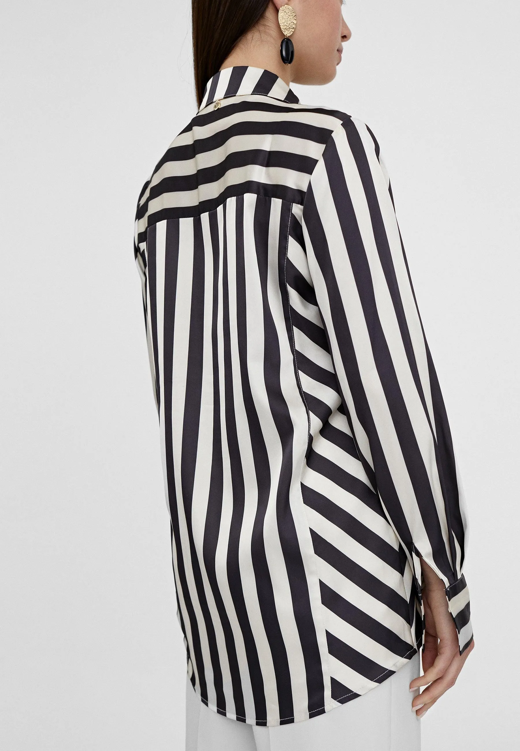 Flowing striped shirt