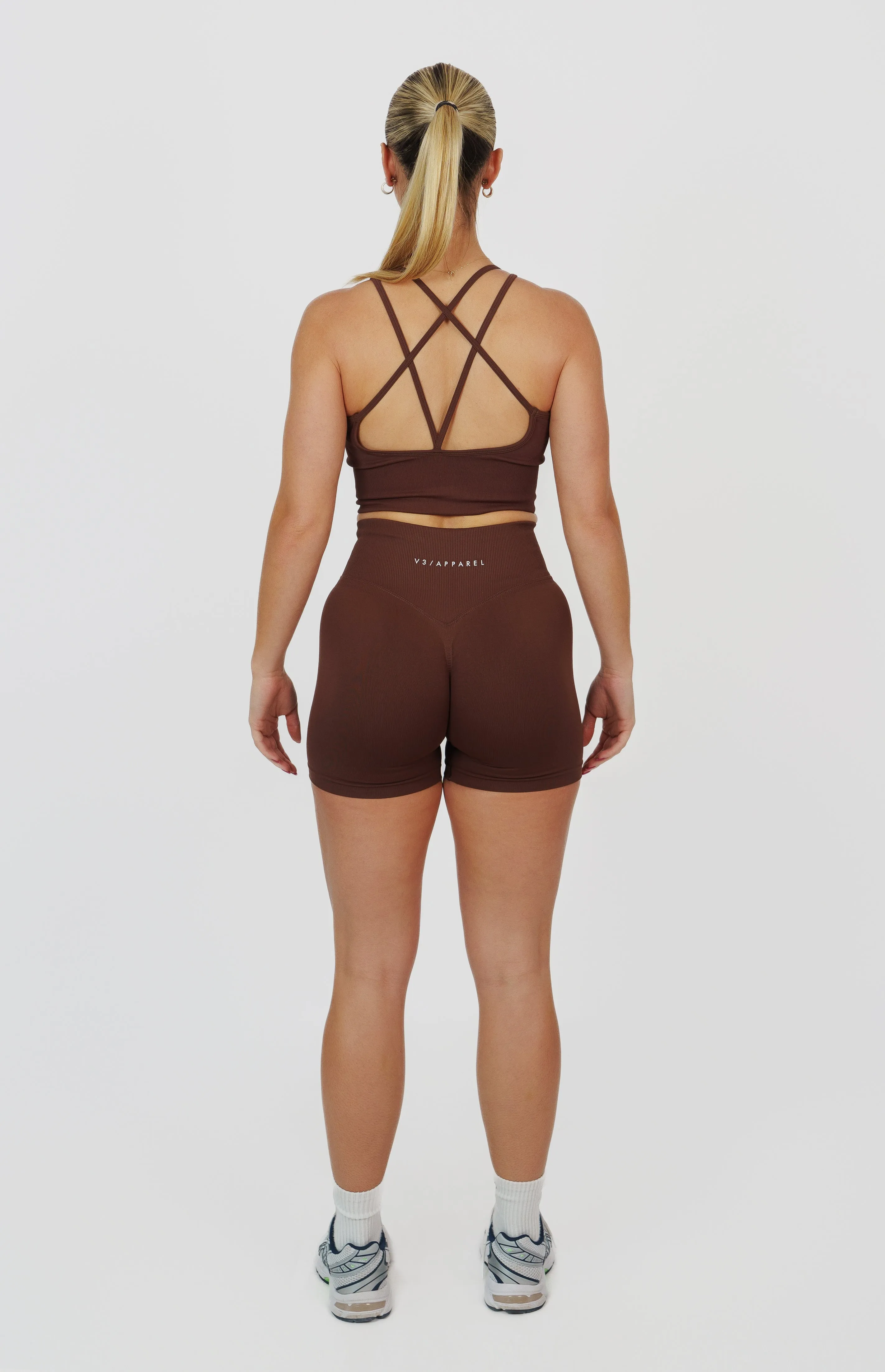 Form Seamless Scrunch Shorts & Sports Bra Set - Chestnut Brown